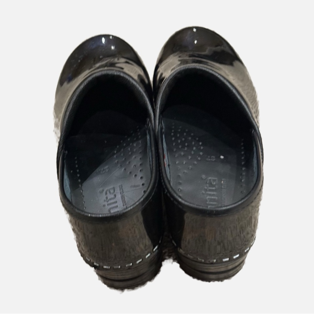 Sanita Black Pro. Patent Leather Clogs EU 37 US
6.5-7 - Picture 2 of 6